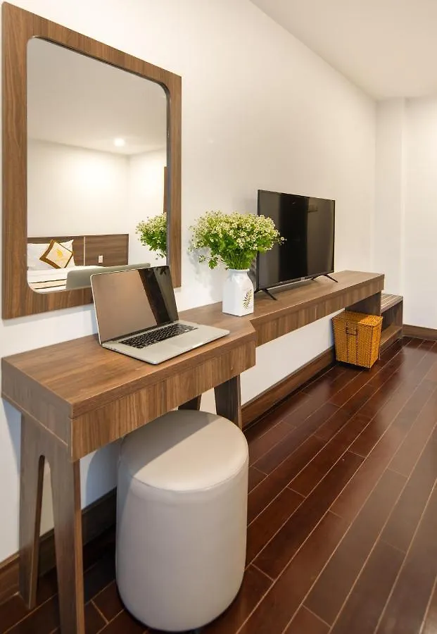 Hoang Linh Riverfront Hotel Da Nang