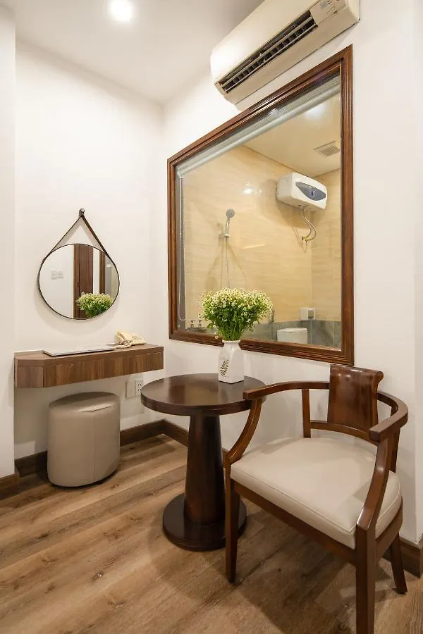 Hoang Linh Riverfront Hotel Da Nang