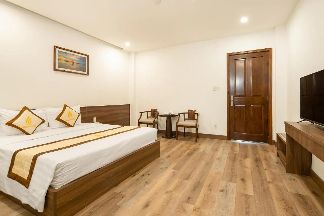 Hoang Linh Riverfront Hotel Da Nang