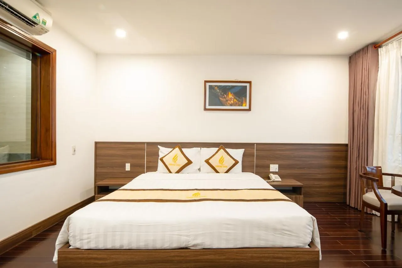 Hoang Linh Riverfront Hotel Da Nang